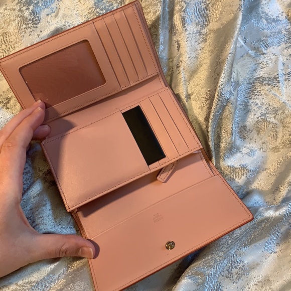 *SOLD* MCM Flap Wallet in Pink Visetos and Leather - Picture 14 of 15